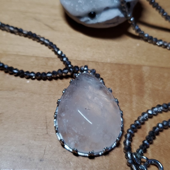 Loft Crystal Necklace - Picture 4 of 7
